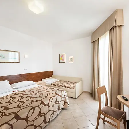 Hotel Fenix San Benedetto del Tronto Exterior photo