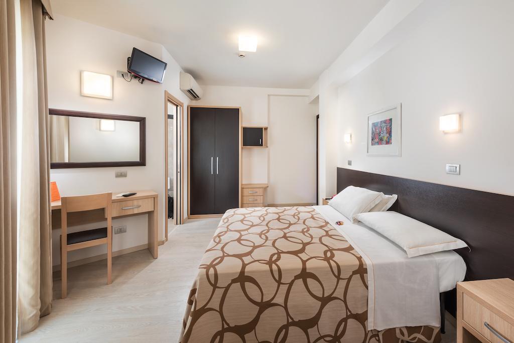 Hotel Fenix